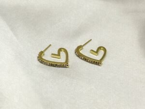 heart shaped gold earrings