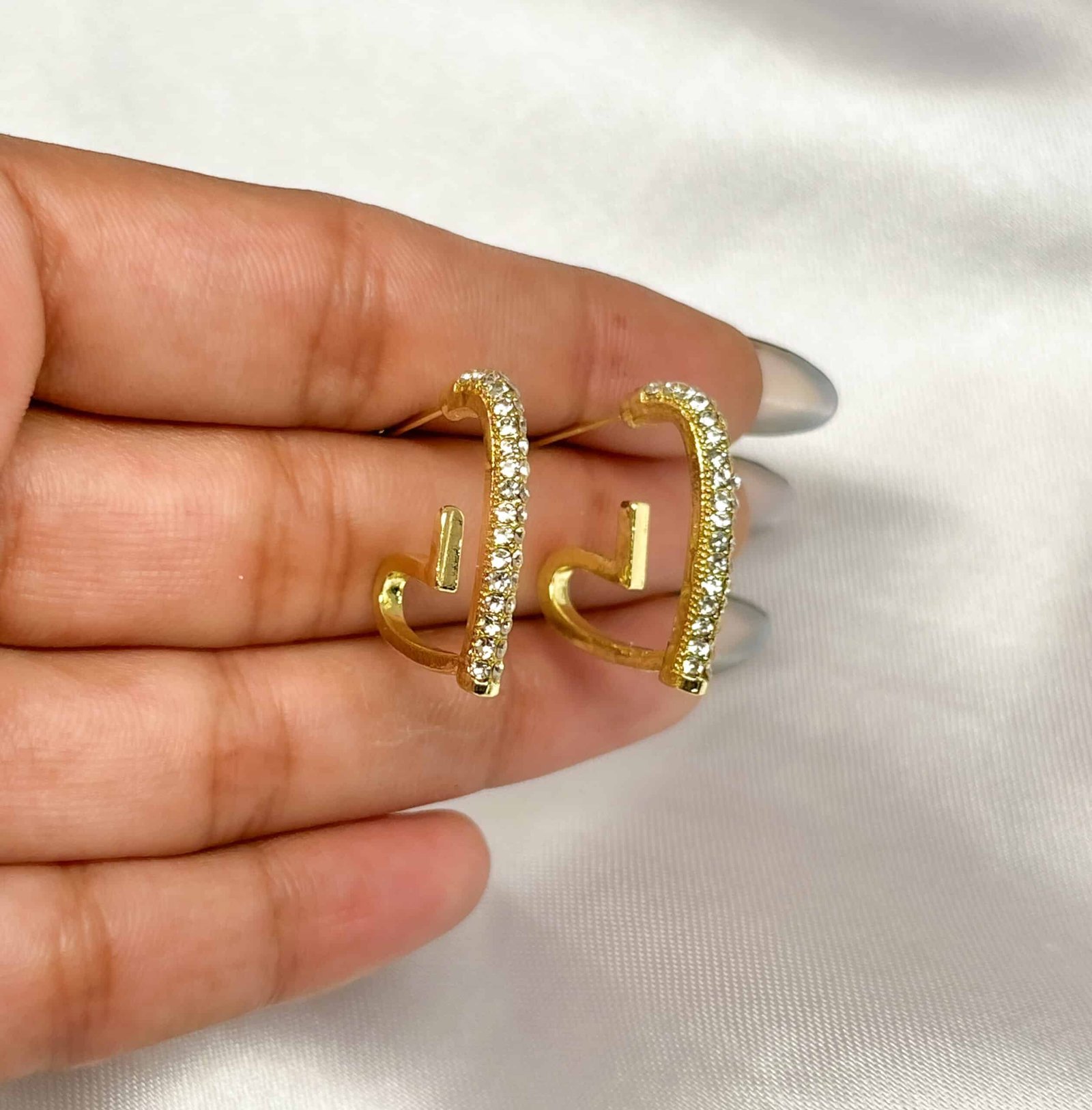 Heart Shaped Gold Earrings – Elegant Sparkle for Every Occasion