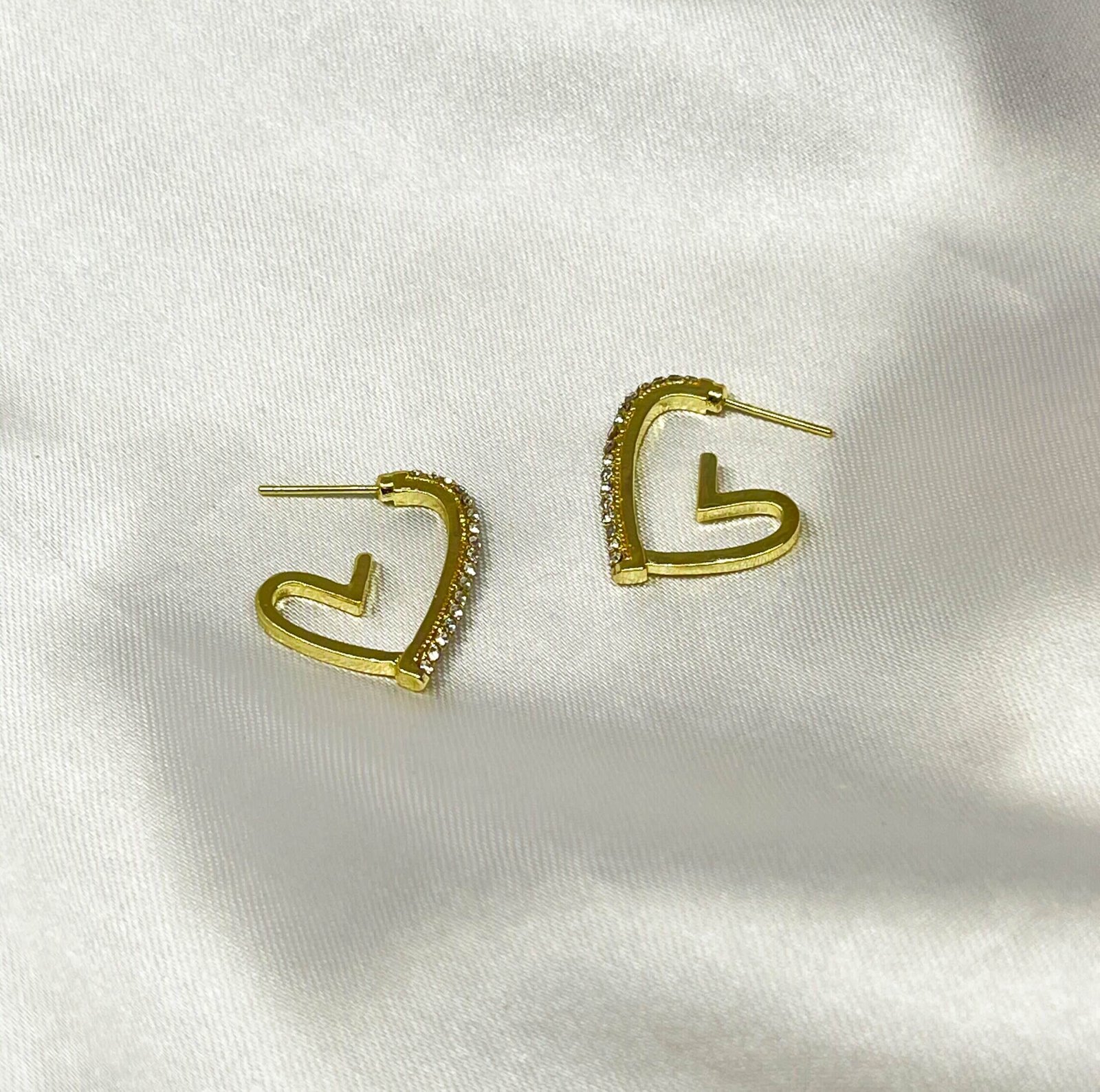 Heart Shaped Gold Earrings – Elegant Sparkle for Every Occasion