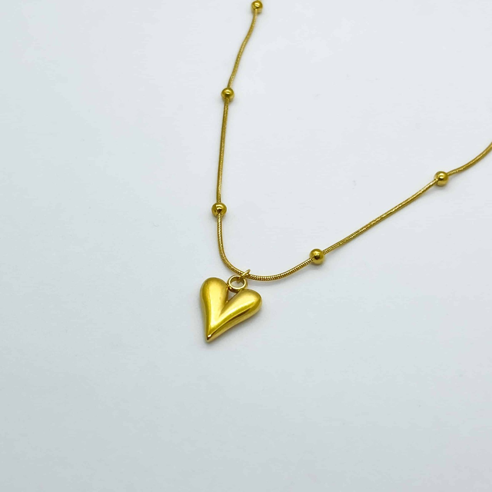 Gold Anti-Tarnish Necklace – Elegant Heart  Pendant Jewelry for Women