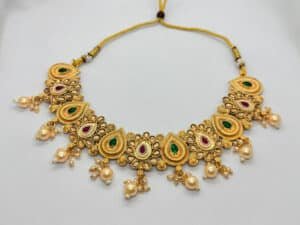 Traditional Gold Pearl Necklace