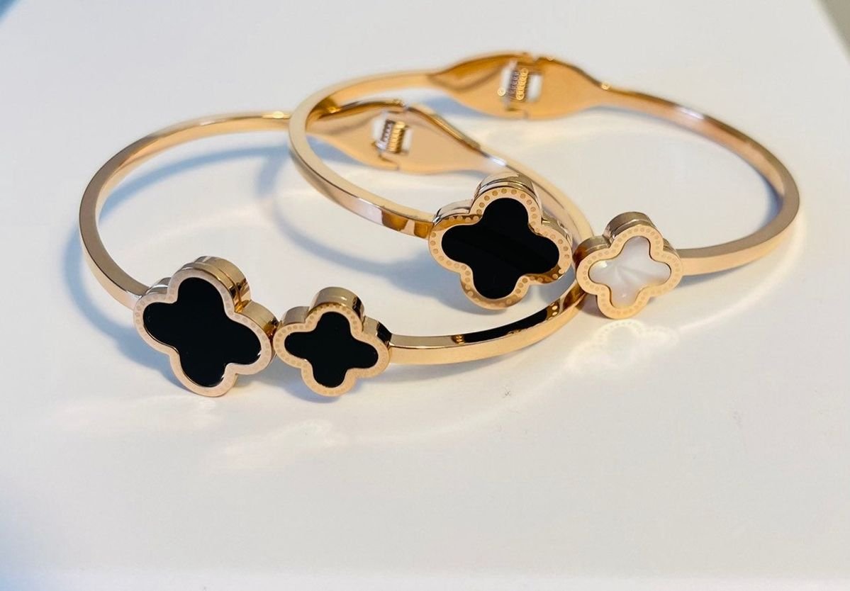 Gold Clover Bracelet for Women